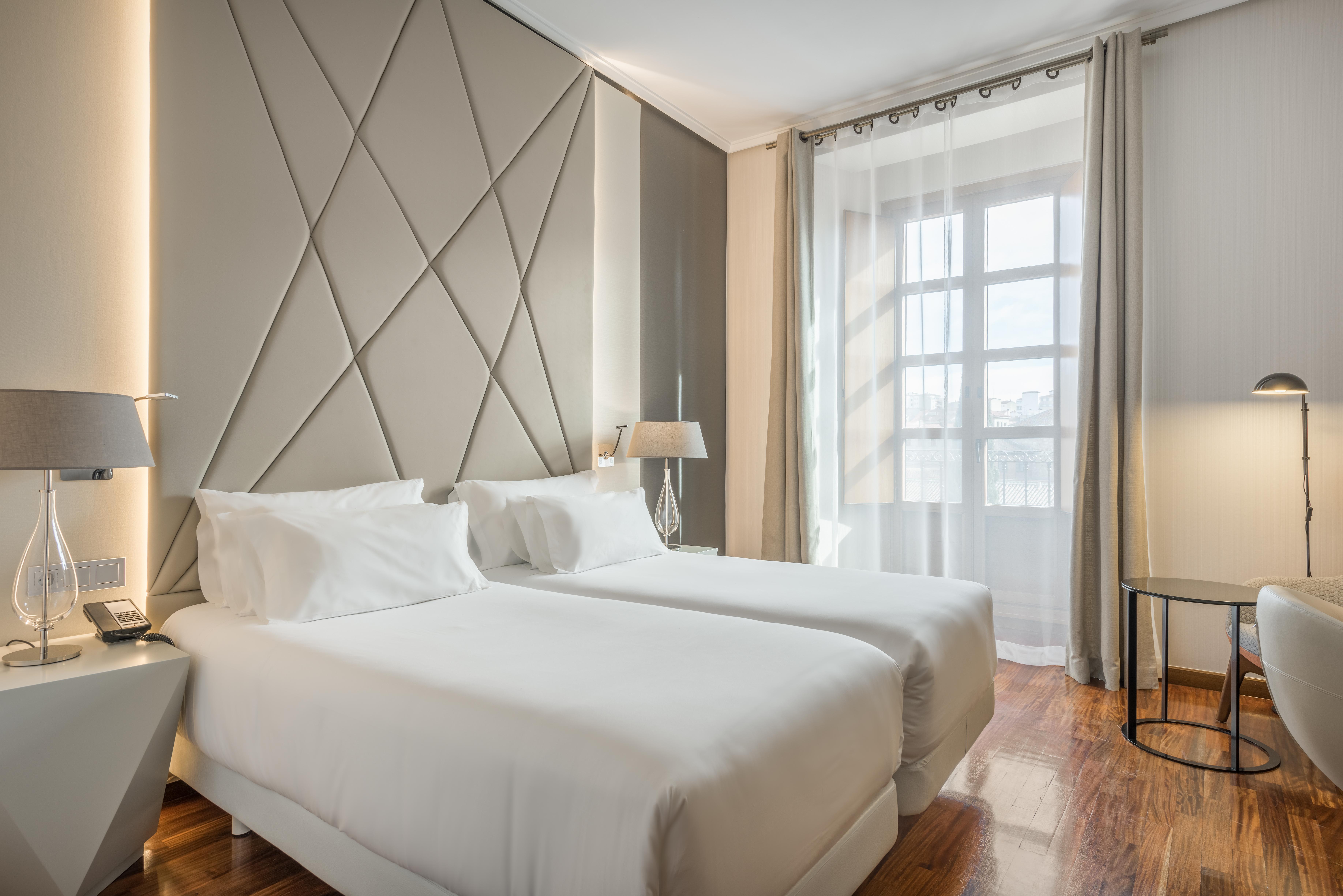 เอ็นเอช คอลเลคชั่น ซาลามังกา ปาลาซิโอ เด กาสเตยาโนส Hotel ภายนอก รูปภาพ