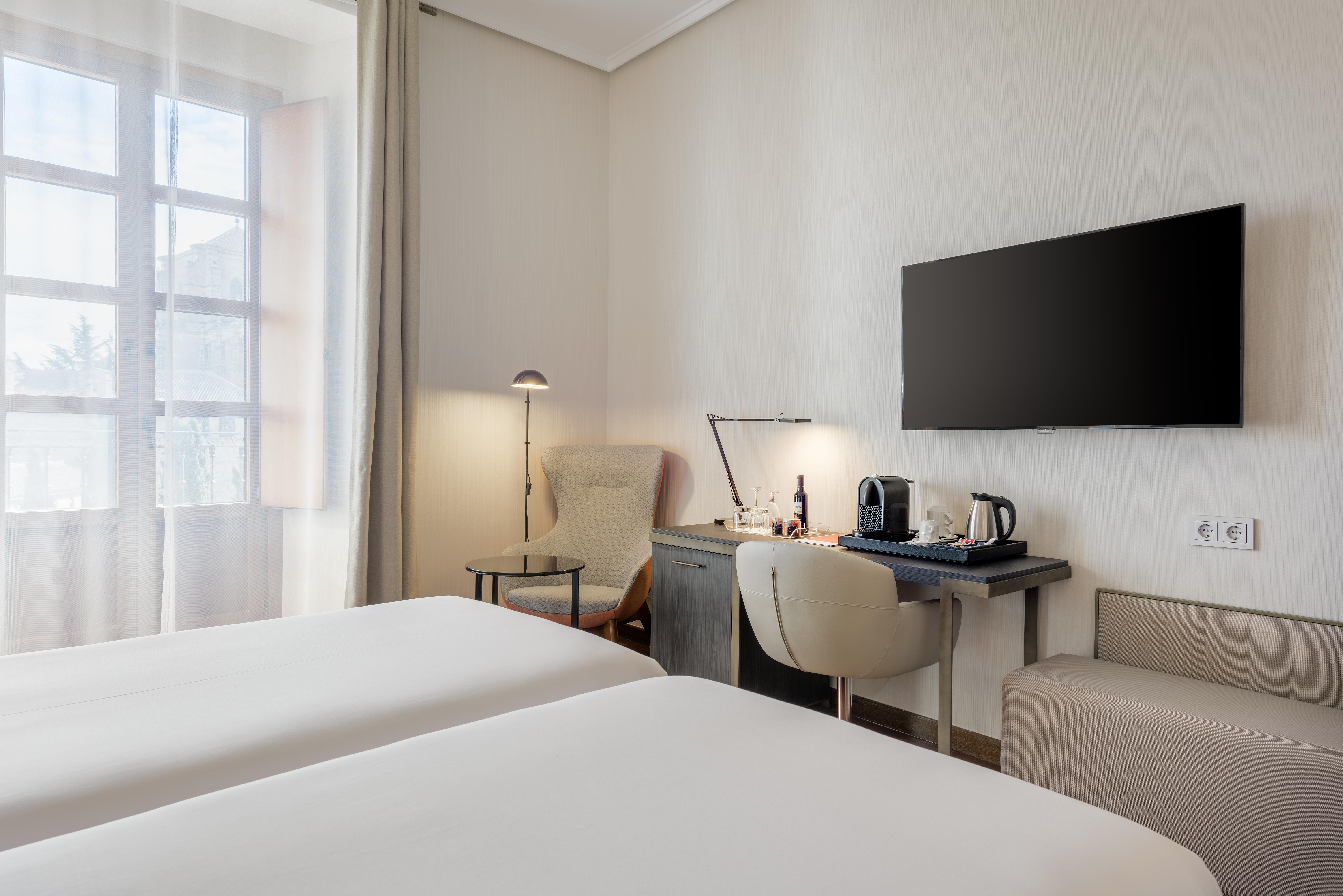 เอ็นเอช คอลเลคชั่น ซาลามังกา ปาลาซิโอ เด กาสเตยาโนส Hotel ภายนอก รูปภาพ