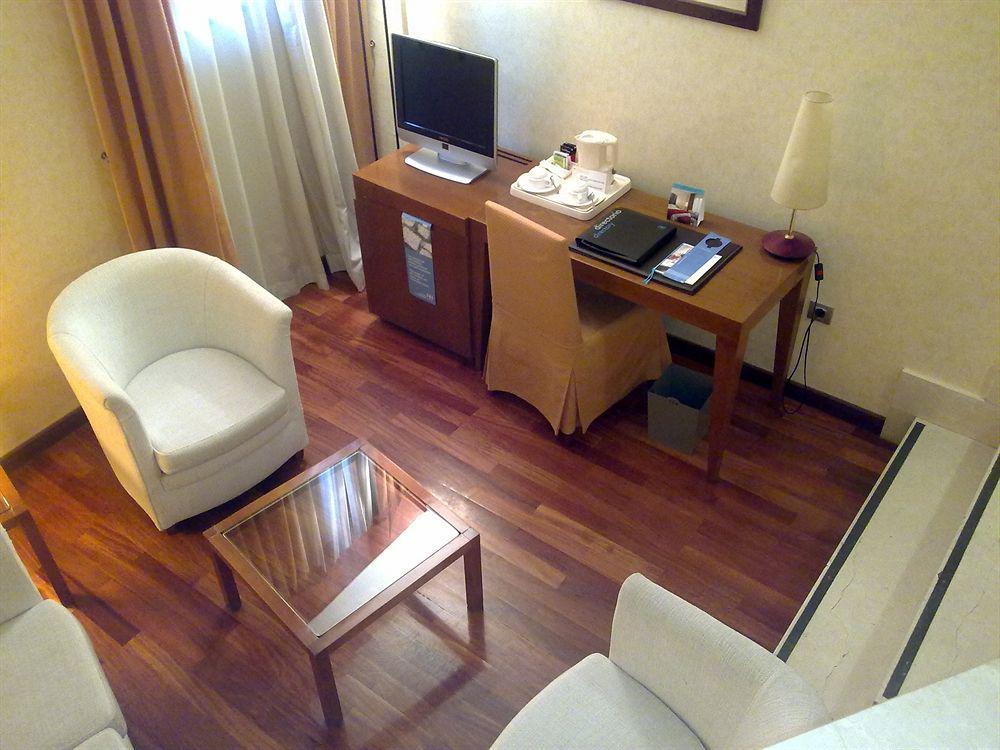 เอ็นเอช คอลเลคชั่น ซาลามังกา ปาลาซิโอ เด กาสเตยาโนส Hotel ห้อง รูปภาพ